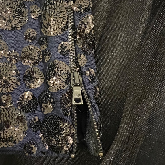 Alice + Olivia Sequin/Tulle Dress - Picture 8 of 8